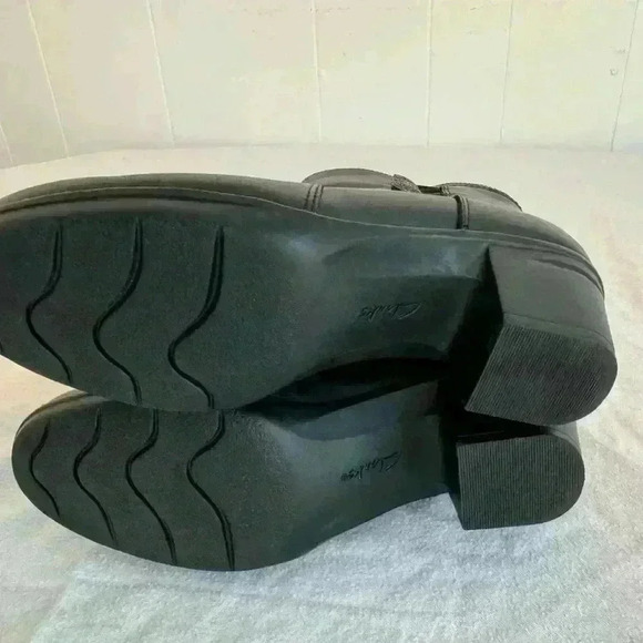 Clark and kill boots only used once - Picture 8 of 10